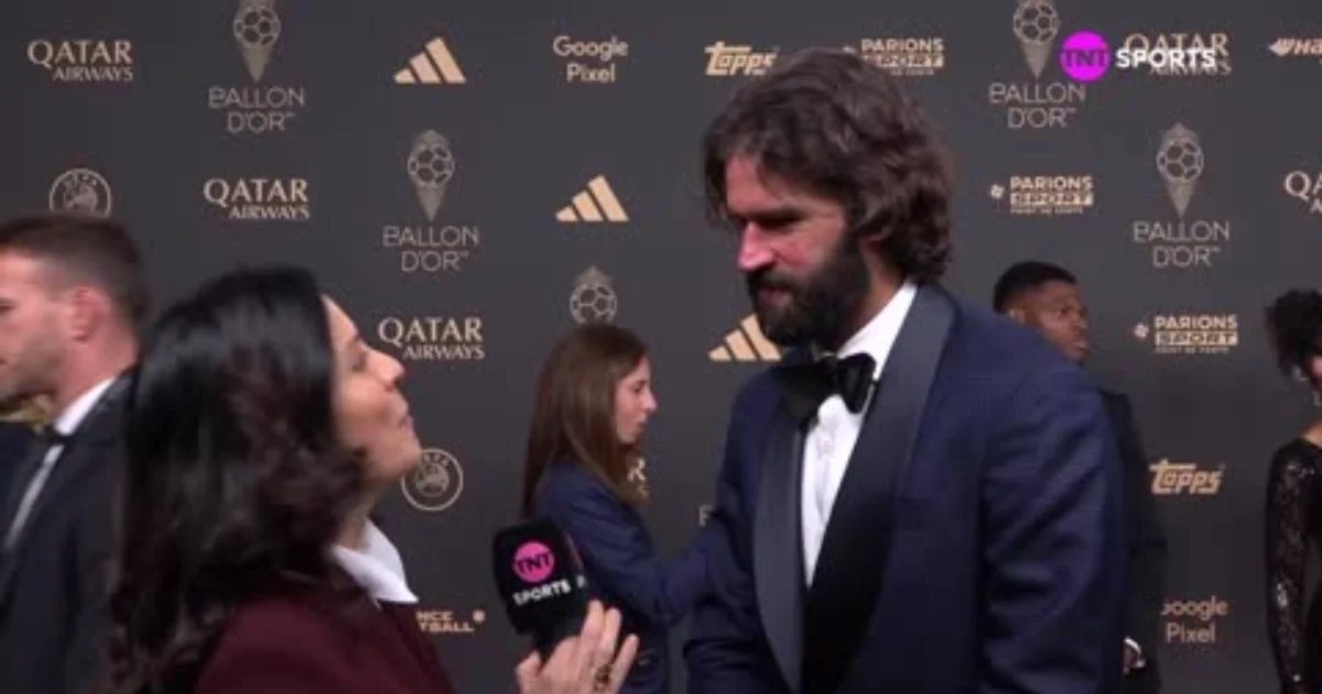Alisson se diz honrado em indicação à Bola de Ouro e reconhece momento ...